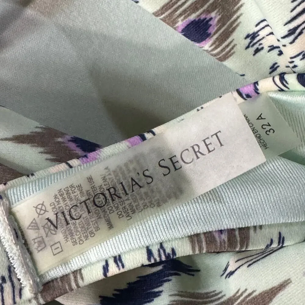 Victoria’s Secret SZ 32A Bikini Swim Top Ikat Molded Padded Cup Tie Halter Multi